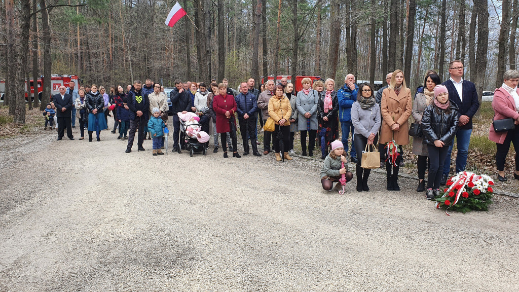 Uroczyste obchody 82. rocznicy tragicznych wydarzeń w Adamowie i Królewcu [zdjęcia]