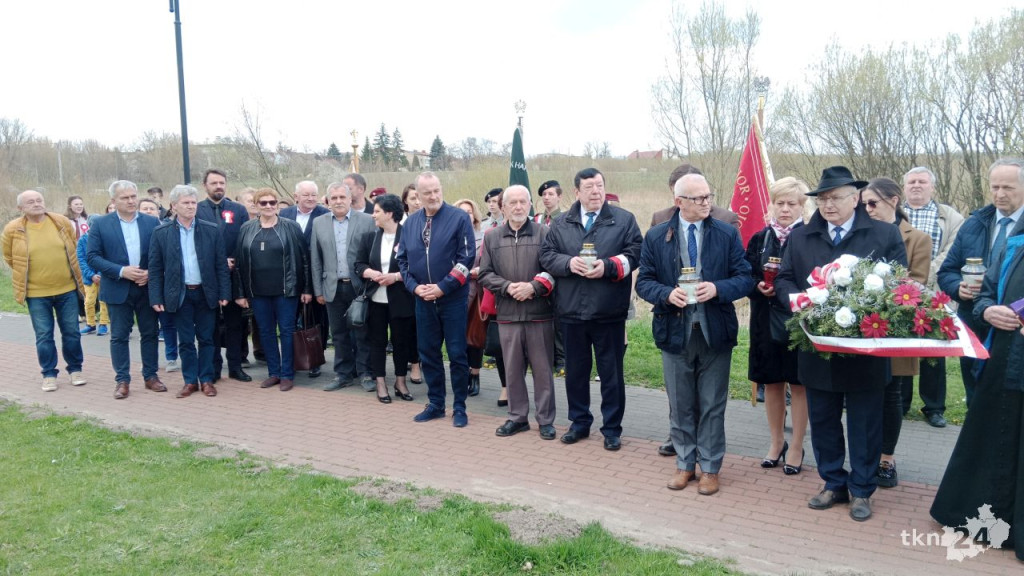 Władze gminy upamiętniły ofiary zbrodni katyńskiej [wideo, zdjęcia]