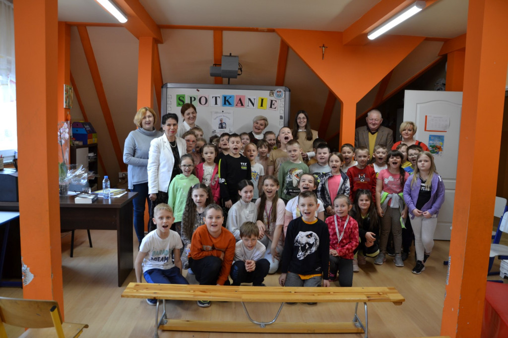 Pisarka Isabelle Margot Moulin odwiedziła szkołę w Rogowie [zdjęcia]