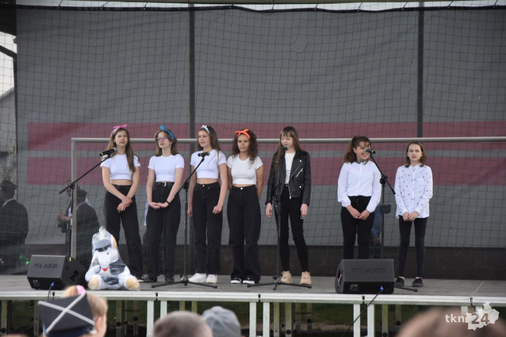 Zbierali pieniądze na pomoc dla Kacperka. Dzień Strażaka w Mninie [fotorelacja]