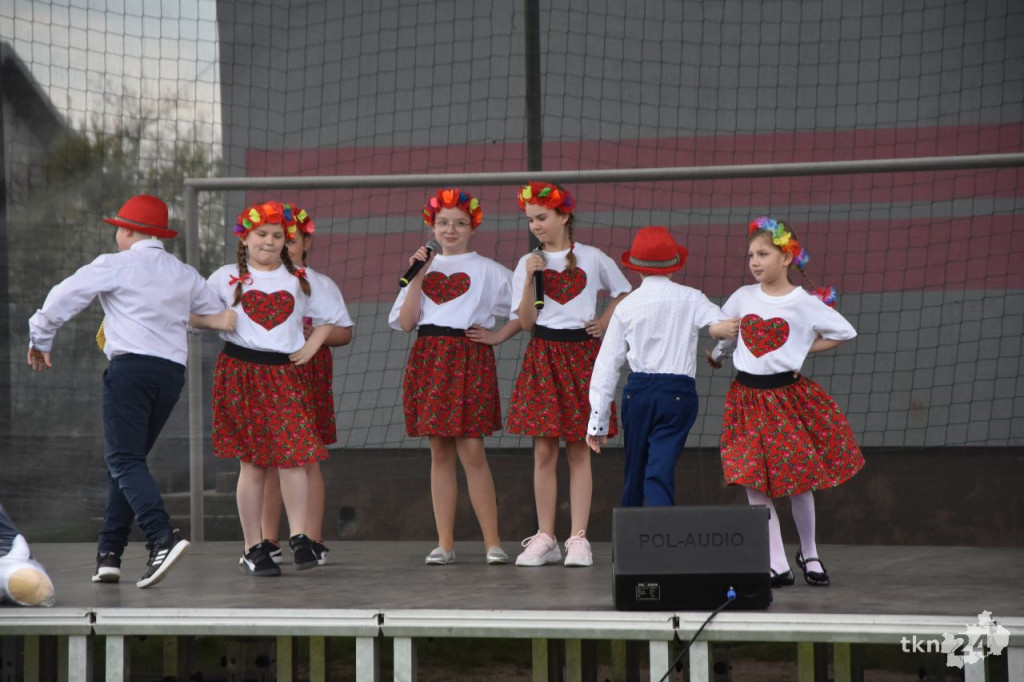 Zbierali pieniądze na pomoc dla Kacperka. Dzień Strażaka w Mninie [fotorelacja]