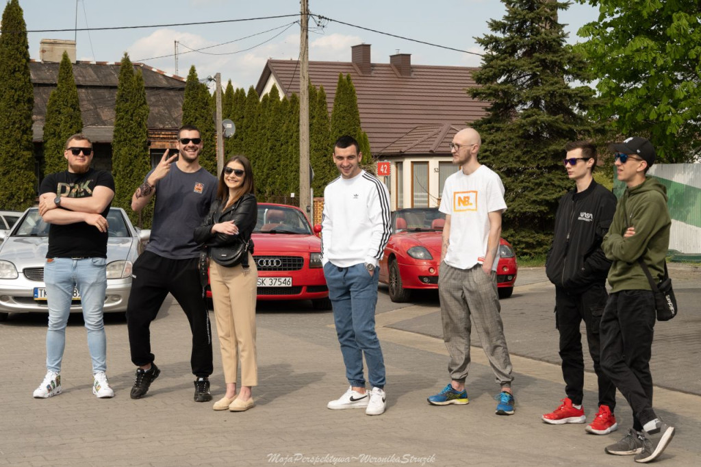 Zbierali pieniądze dla braci Broniewskich! Spot motoryzacyjny w Końskich [zdjęcia, wideo]