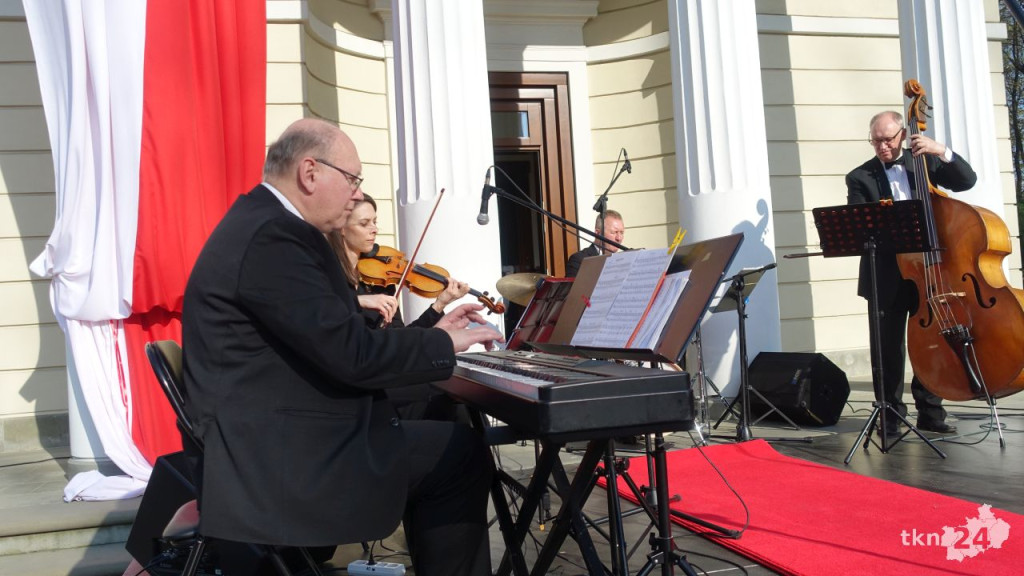 Opera i piknik na majówkę w Końskich [wideo, zdjęcia]