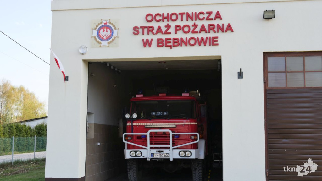 Jednostka OSP Bębnów otrzymała nowy wóz strażacki [wideo, zdjęcia]