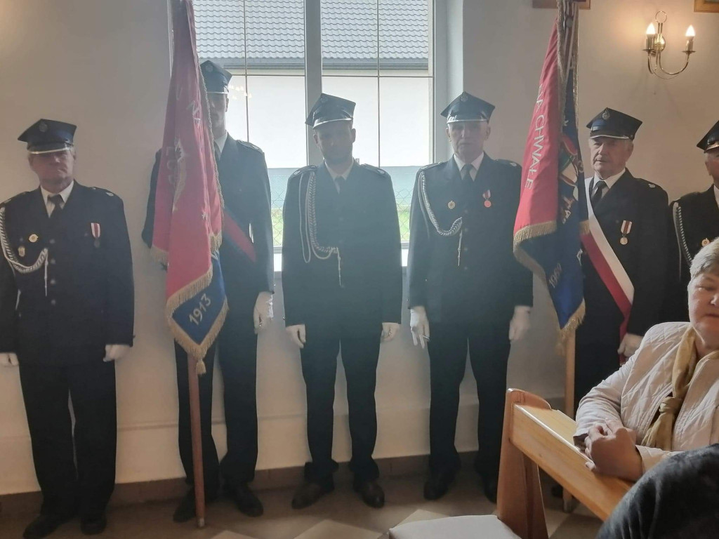Jednostka OSP Bębnów otrzymała nowy wóz strażacki [wideo, zdjęcia]