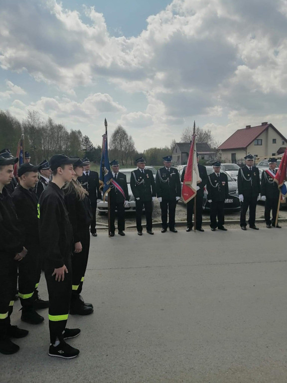 Jednostka OSP Bębnów otrzymała nowy wóz strażacki [wideo, zdjęcia]