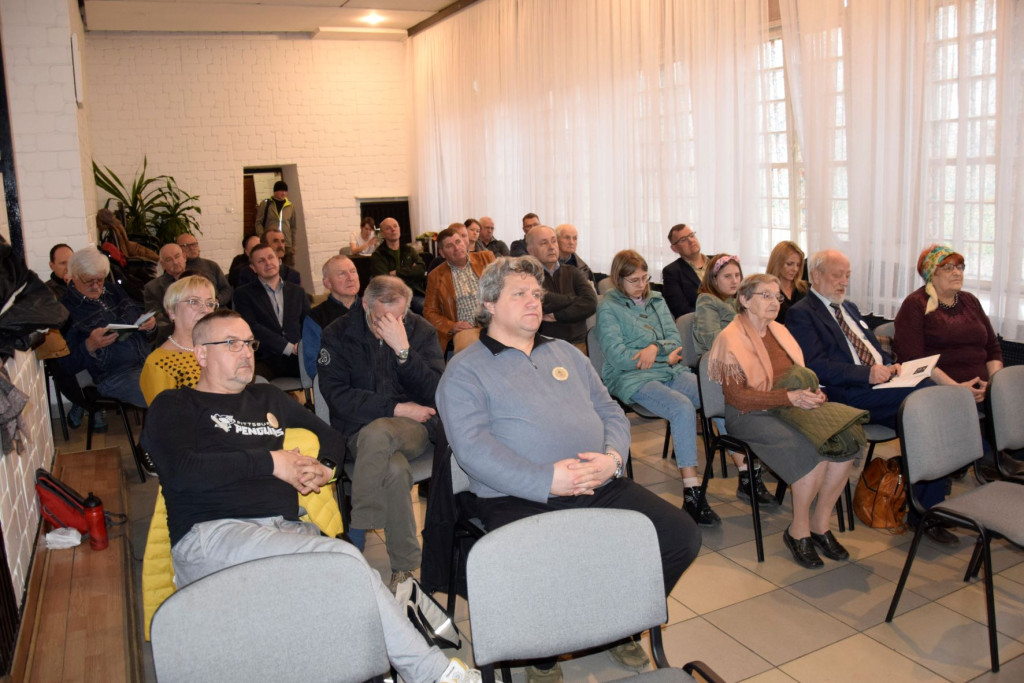 PTTK na Międzynarodowy Dzień Ochrony Zabytków [zdjęcia]