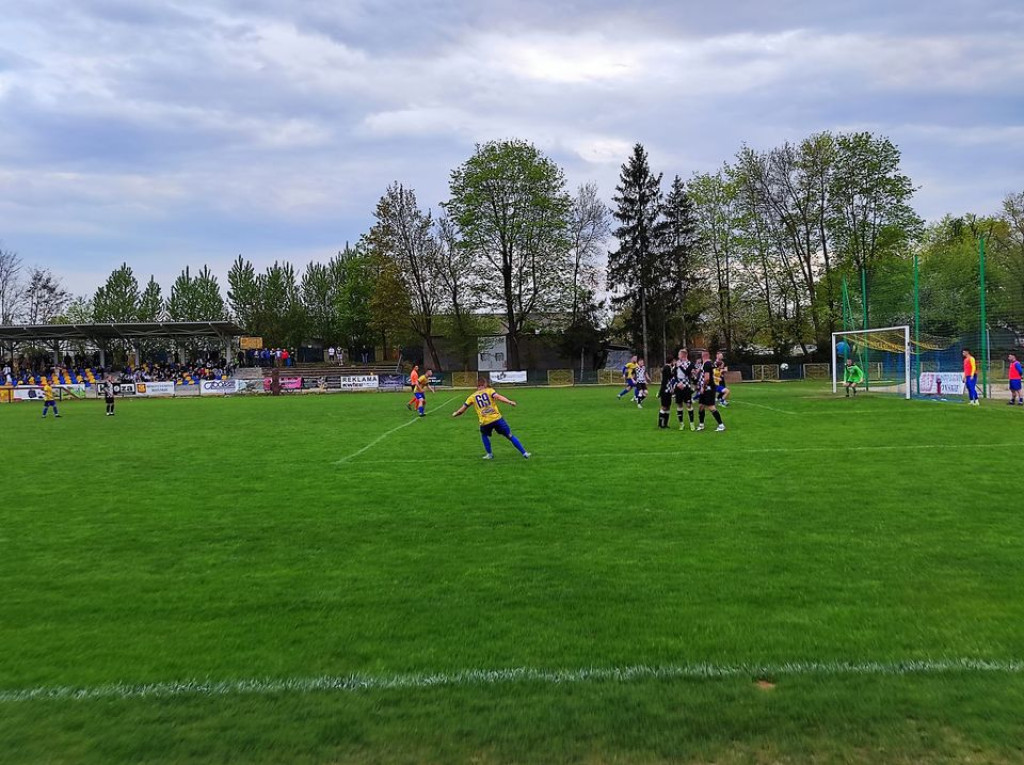 Neptun deklasuje! 4:0 z AKS Busko-Zdrój [RETRANSMISJA]