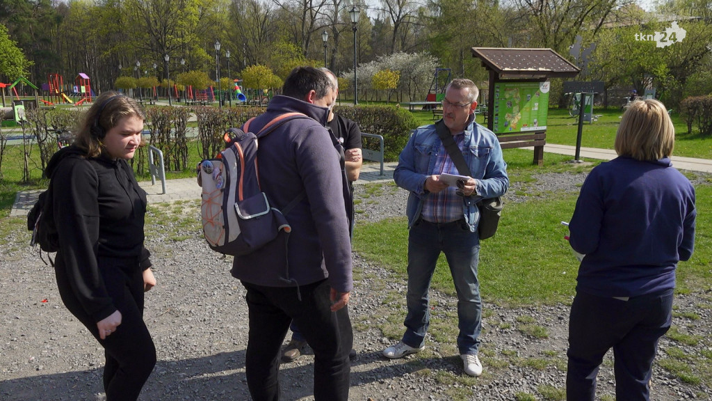 Zamiast biegów wybrali się na spacer historyczny [wideo, zdjęcia]