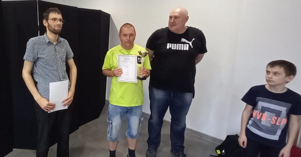 Szachowe zmagania w Końskich. Najlepszy Włodzimierz Grabowski [zdjęcia]
