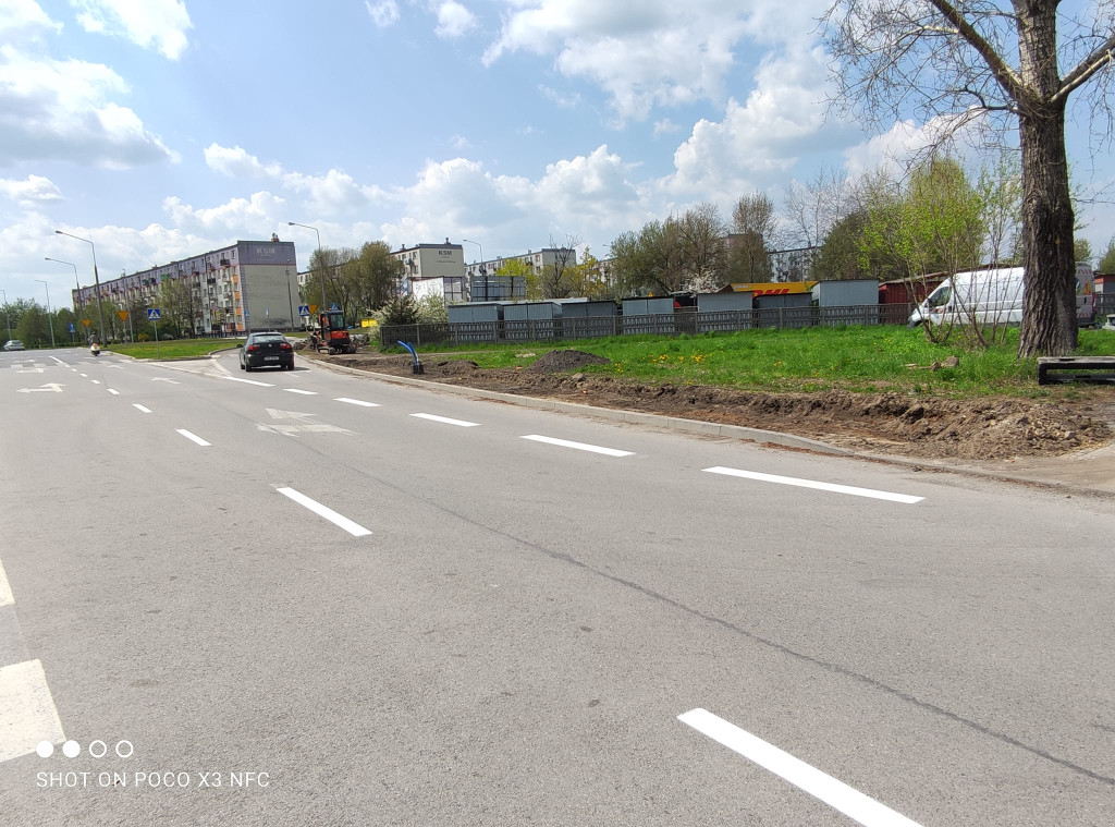 Wiosenne przebudowy dróg i przejść dla pieszych w gminie Końskie [zdjęcia]