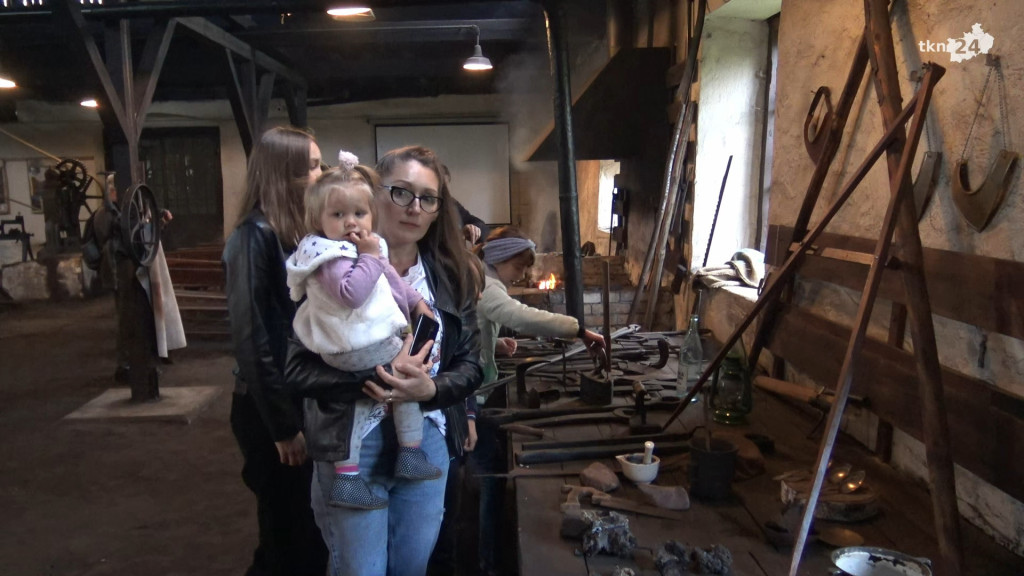 Noc Muzeów z wystawą obrazów w Maleńcu [wideo, zdjęcia]