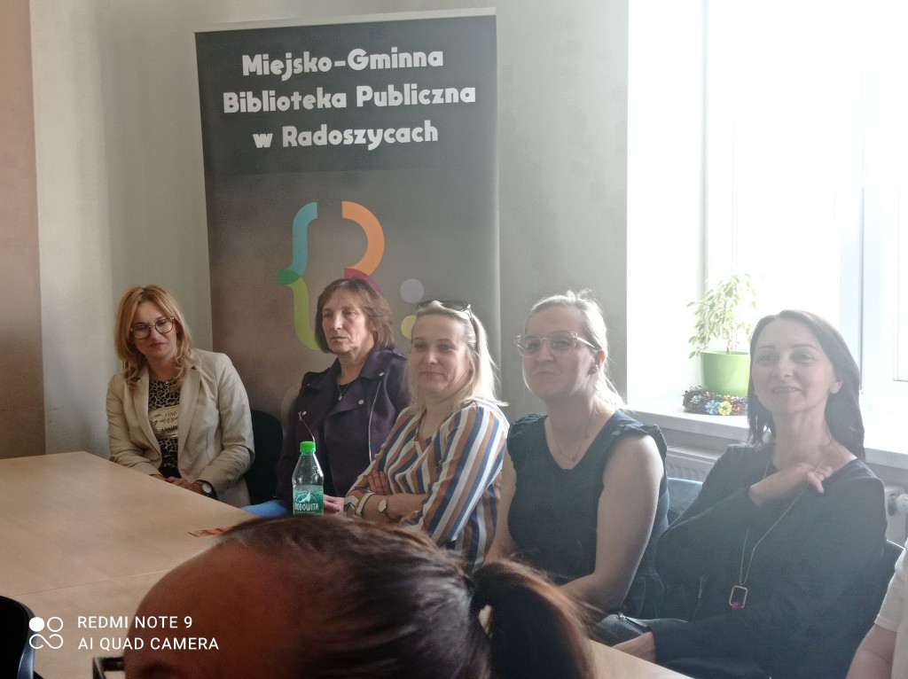 Spotkanie autorskie z Justyną Piec-Głogowską  w Radoszycach [zdjęcia]