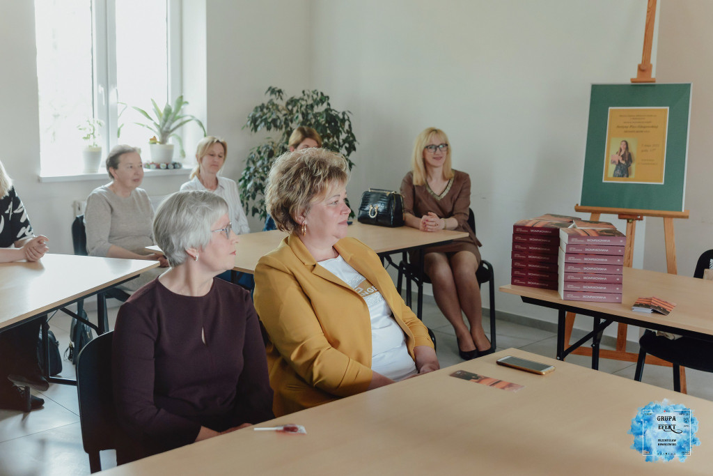 Spotkanie autorskie z Justyną Piec-Głogowską  w Radoszycach [zdjęcia]