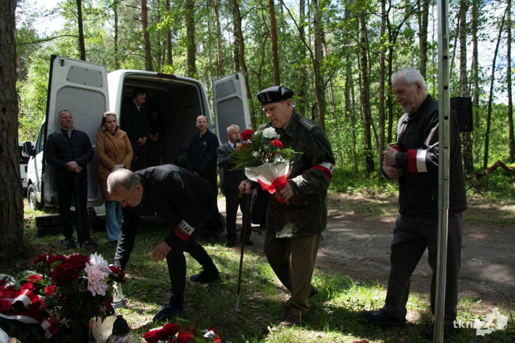 W Piekle wspominali pomordowanych [wideo, zdjęcia]