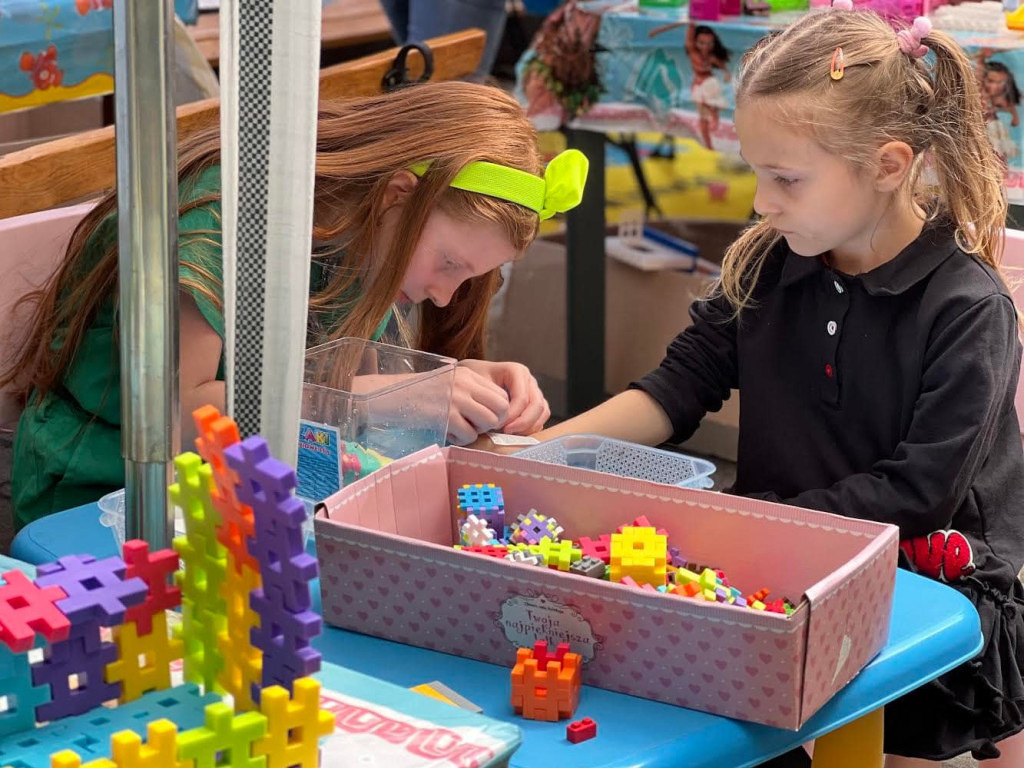 Peppa i Marshall odwiedzili Końskie! Dzień Dziecka w Bejbiś Centrum Zabawek u Eli [wideo, zdjęcia]