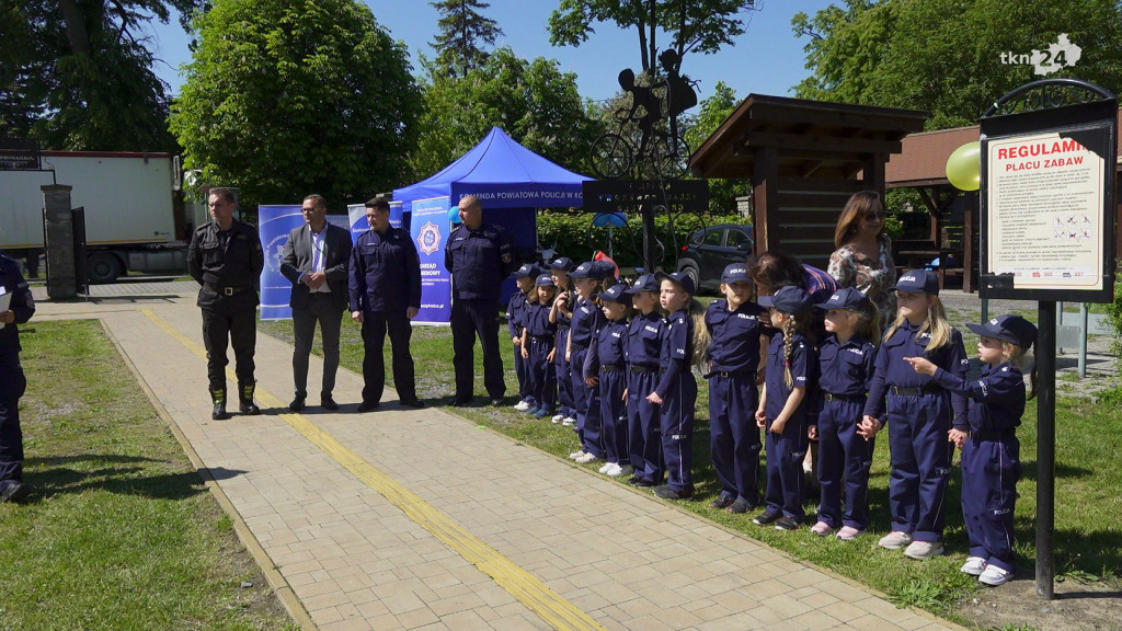 Dzień Dziecka z koneckimi stróżami prawa. Mnóstwo atrakcji dla najmłodszych [wideo, zdjęcia]