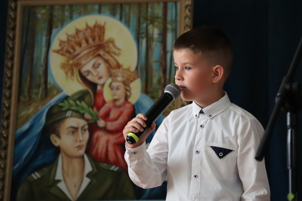 Patriotyczne pieśni i poezja znów wybrzmiały w Gowarczowie. Znamy zwycięzców konkursu [zdjęcia]