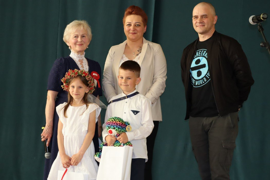 Patriotyczne pieśni i poezja znów wybrzmiały w Gowarczowie. Znamy zwycięzców konkursu [zdjęcia]