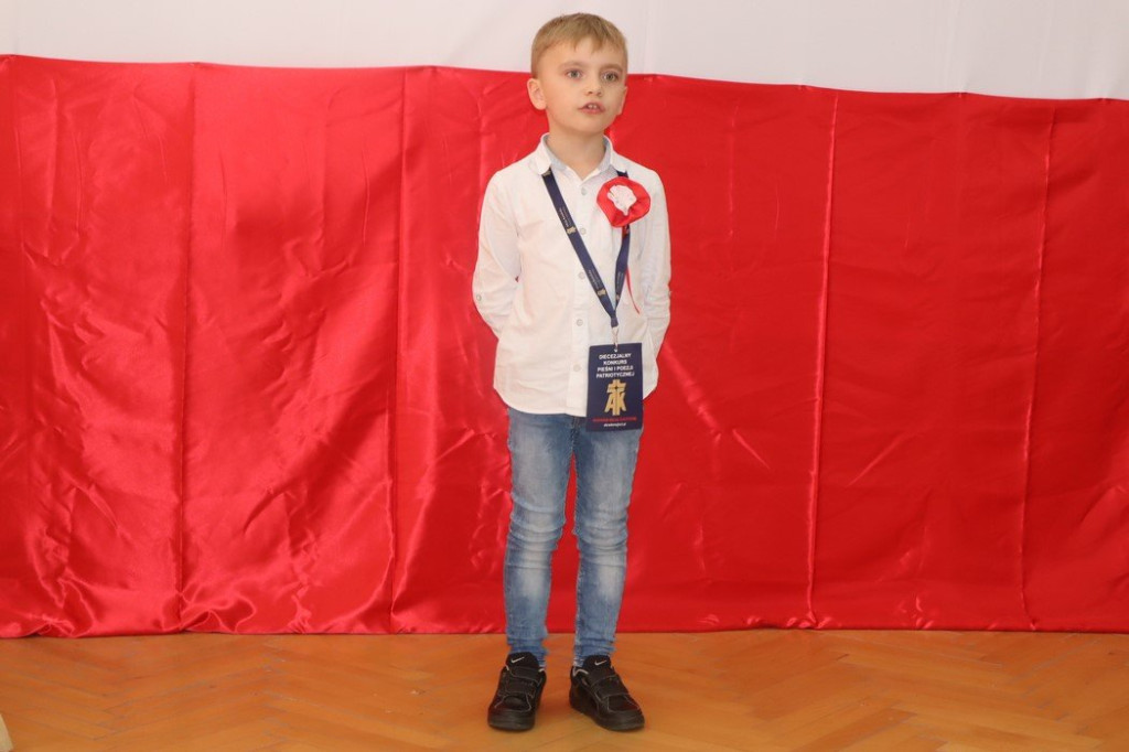 Patriotyczne pieśni i poezja znów wybrzmiały w Gowarczowie. Znamy zwycięzców konkursu [zdjęcia]