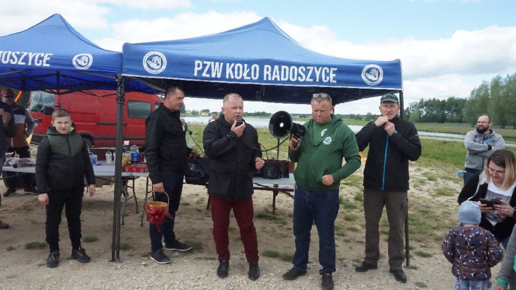 30 młodych wędkarzy rywalizowało w zawodach nad zalewem Antoniów