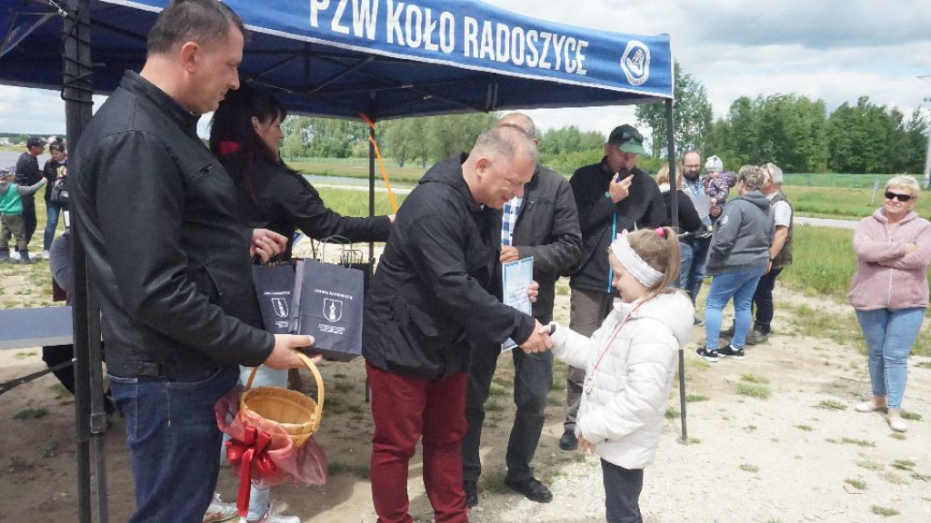 30 młodych wędkarzy rywalizowało w zawodach nad zalewem Antoniów