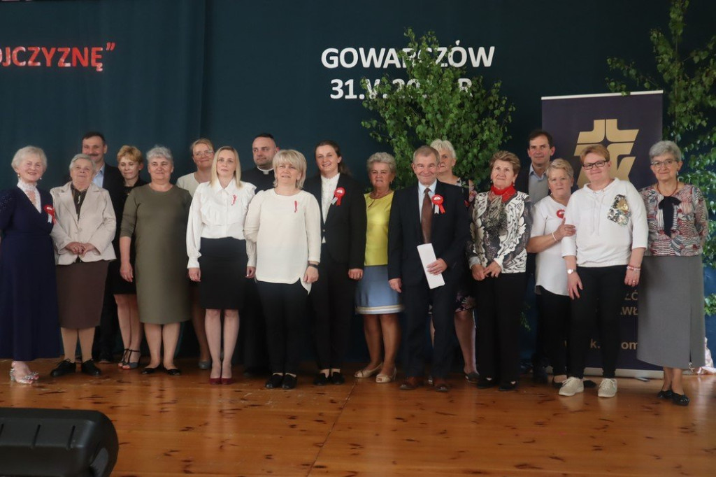 Patriotyczne pieśni i poezja znów wybrzmiały w Gowarczowie. Znamy zwycięzców konkursu [zdjęcia]