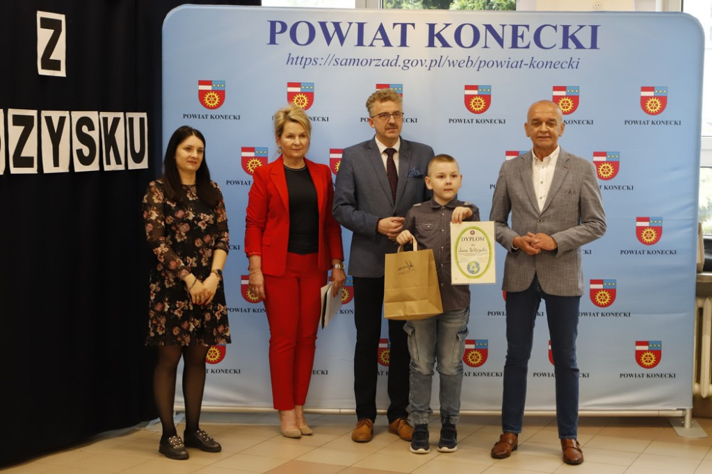 Kreatywnie wykorzystali odpady. Sztuka z odzysku w Mechaniku [zdjęcia]