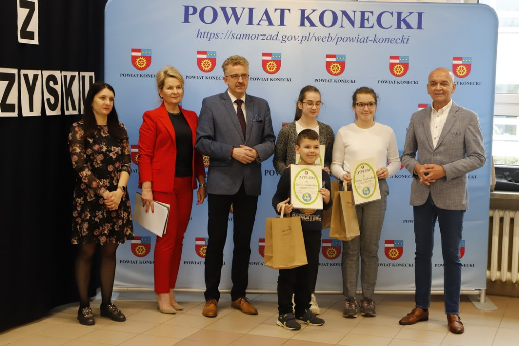 Kreatywnie wykorzystali odpady. Sztuka z odzysku w Mechaniku [zdjęcia]