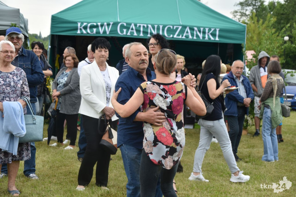 `Tradycja kołem gospodyń się toczy` w Końskich. III Przegląd KGW [wideo, zdjęcia]