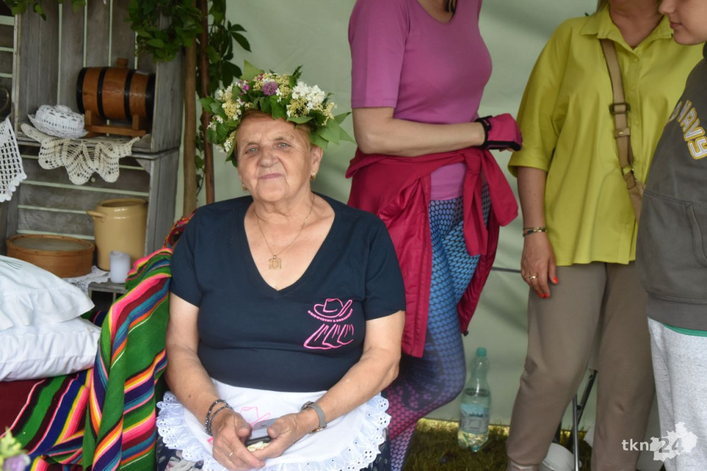 `Tradycja kołem gospodyń się toczy` w Końskich. III Przegląd KGW [wideo, zdjęcia]
