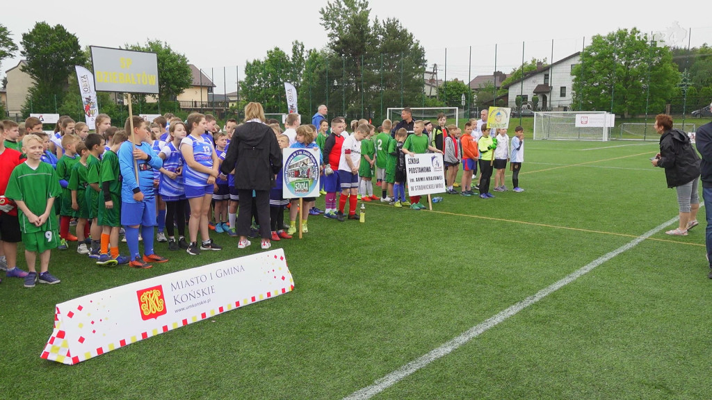 Moc zabawy i futbolu na stadionie OSiR w Końskich [fotorelacja]