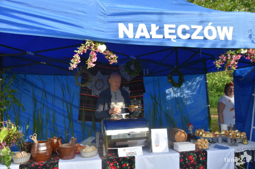 `Tradycja kołem gospodyń się toczy` w Końskich. III Przegląd KGW [wideo, zdjęcia]
