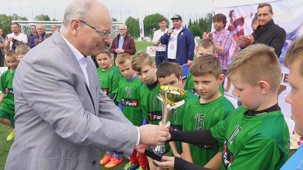 Moc zabawy i futbolu na stadionie OSiR w Końskich [fotorelacja]
