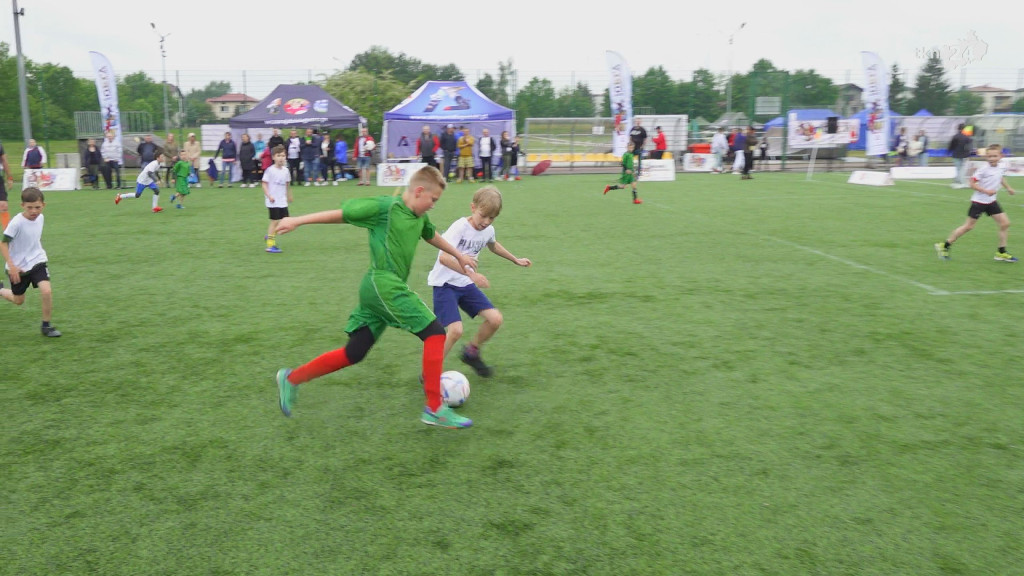 Moc zabawy i futbolu na stadionie OSiR w Końskich [fotorelacja]