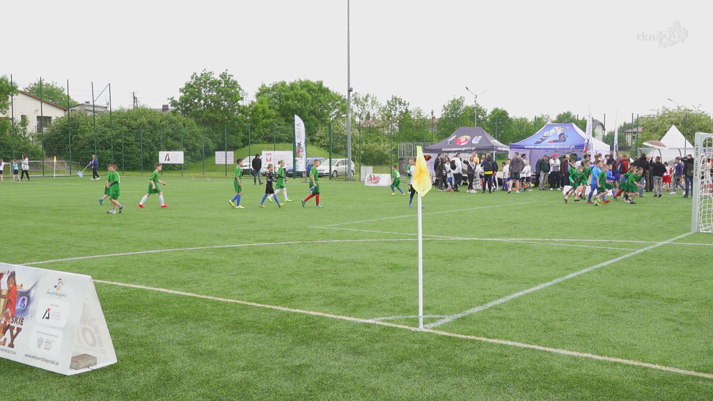 Świętokrzyskie Orły. Młodzież rywalizowała w futbolowym turnieju [wideo, zdjęcia]