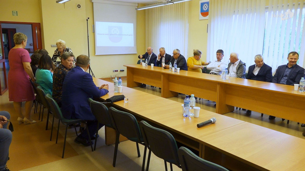 WIDEO: Fałków z nowym osiedlem, minister Skuza przyjacielem gminy