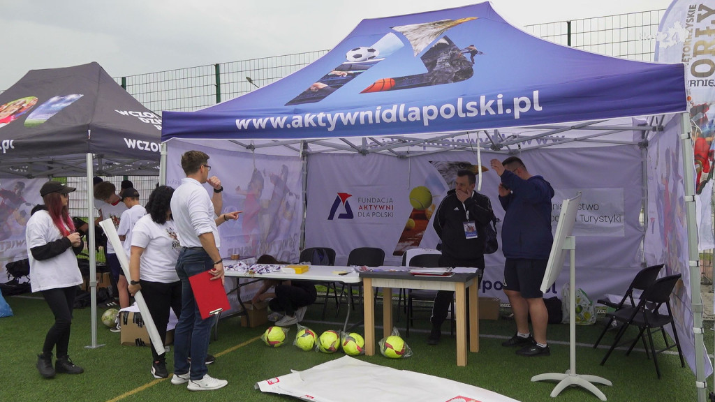 Świętokrzyskie Orły. Młodzież rywalizowała w futbolowym turnieju [wideo, zdjęcia]