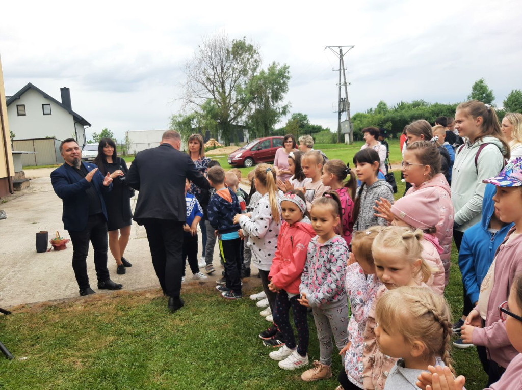 Wiele atrakcji na Dzień Dziecka w Szkole Podstawowej w Kłucku [zdjęcia]