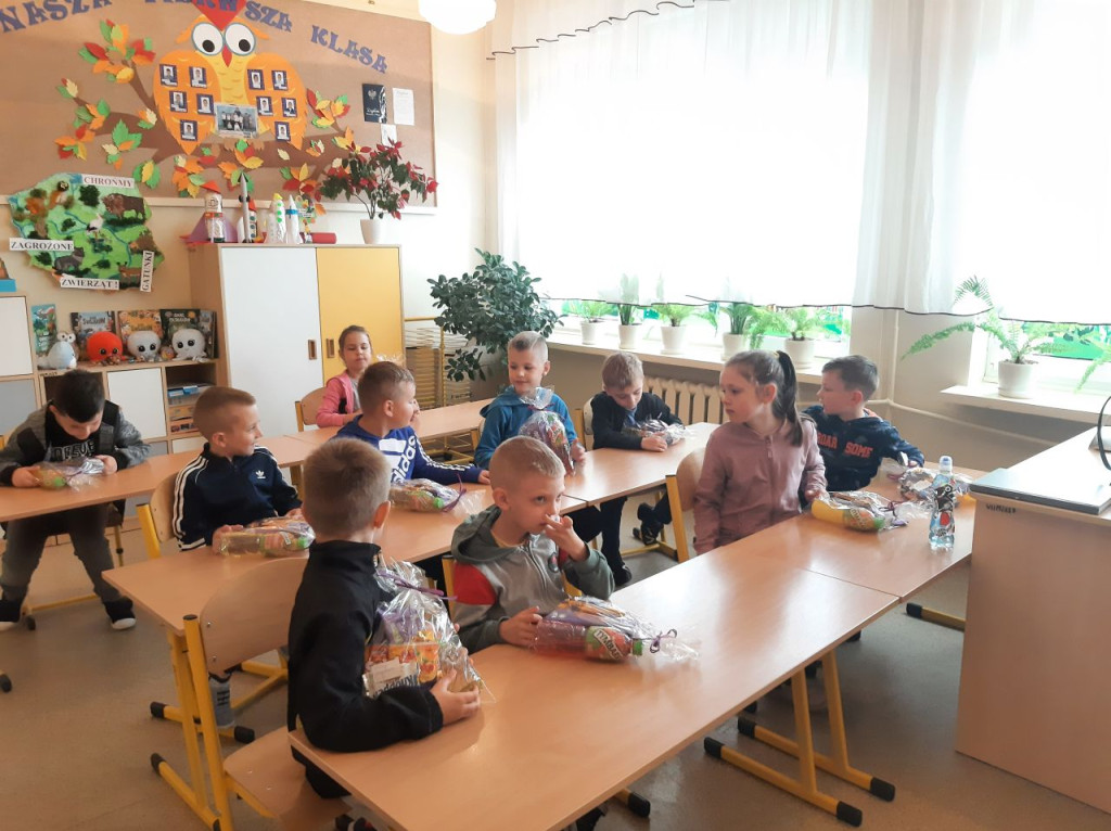 Wiele atrakcji na Dzień Dziecka w Szkole Podstawowej w Kłucku [zdjęcia]