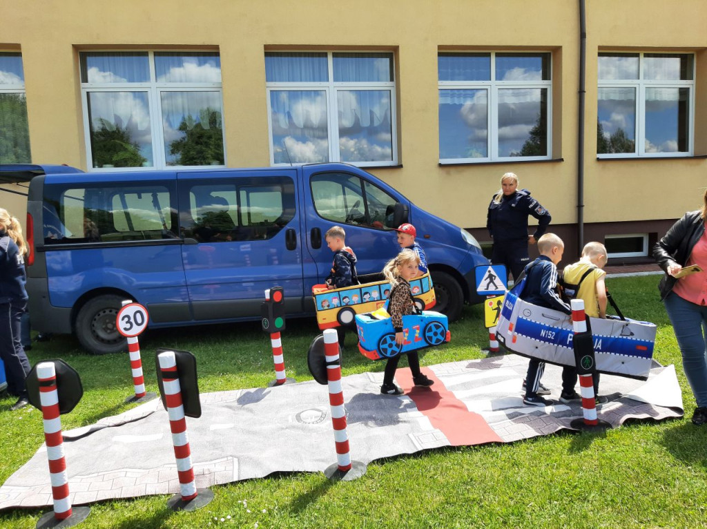 Wiele atrakcji na Dzień Dziecka w Szkole Podstawowej w Kłucku [zdjęcia]