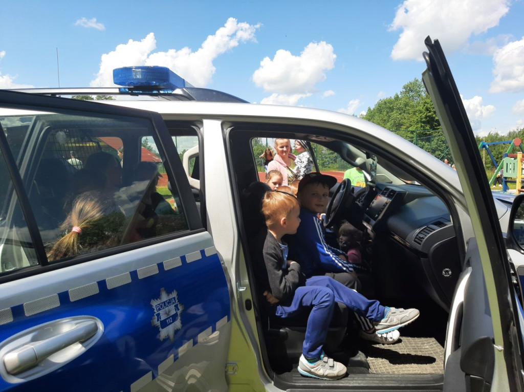 Wiele atrakcji na Dzień Dziecka w Szkole Podstawowej w Kłucku [zdjęcia]