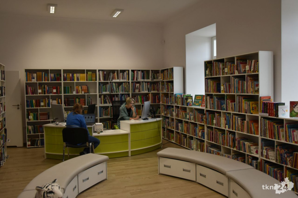 Biblioteka Publiczna zaprasza w swoje progi [wideo, zdjęcia]