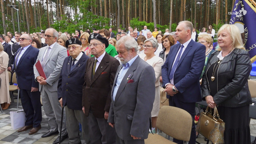 Szkoła Podstawowa w Górnikach ma już sto lat. Za nami piękna uroczystość [wideo, zdjęcia]
