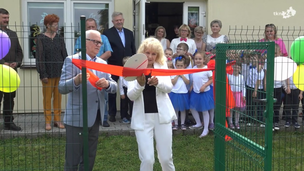 Plac zabaw i bieżnia. Nowe obiekty w Pomykowie [wideo, zdjęcia]
