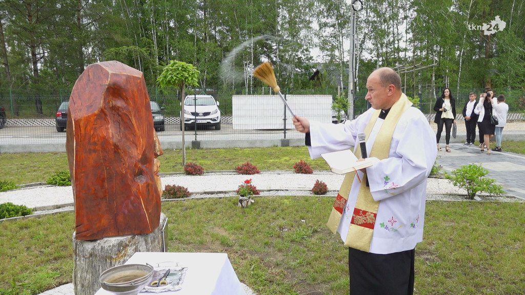 Szkoła Podstawowa w Górnikach ma już sto lat. Za nami piękna uroczystość [wideo, zdjęcia]