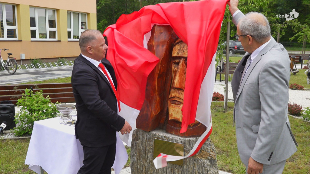 Szkoła Podstawowa w Górnikach ma już sto lat. Za nami piękna uroczystość [wideo, zdjęcia]