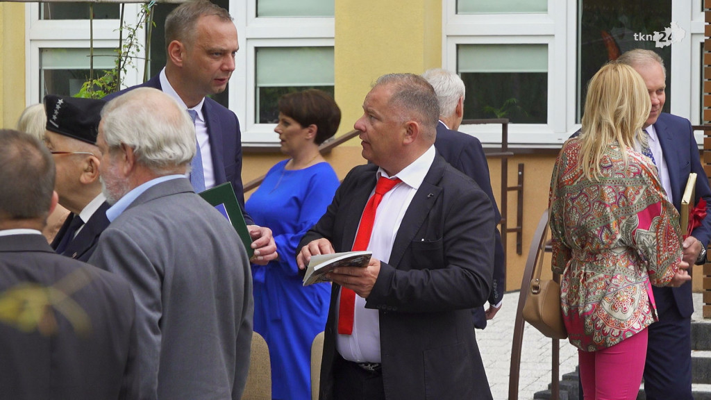 Szkoła Podstawowa w Górnikach ma już sto lat. Za nami piękna uroczystość [wideo, zdjęcia]