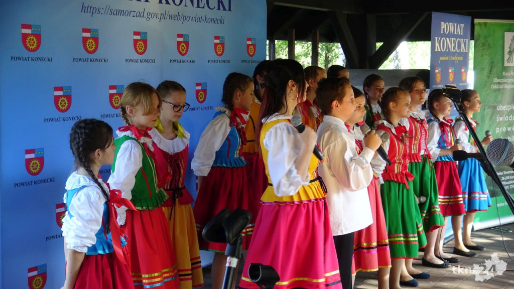 Smyków wygrywa Bitwę Regionów. Zobaczcie zdjęcia z folkowego święta w Maleńcu