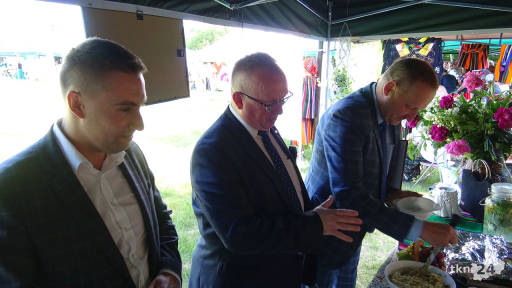 Smyków wygrywa Bitwę Regionów. Zobaczcie zdjęcia z folkowego święta w Maleńcu